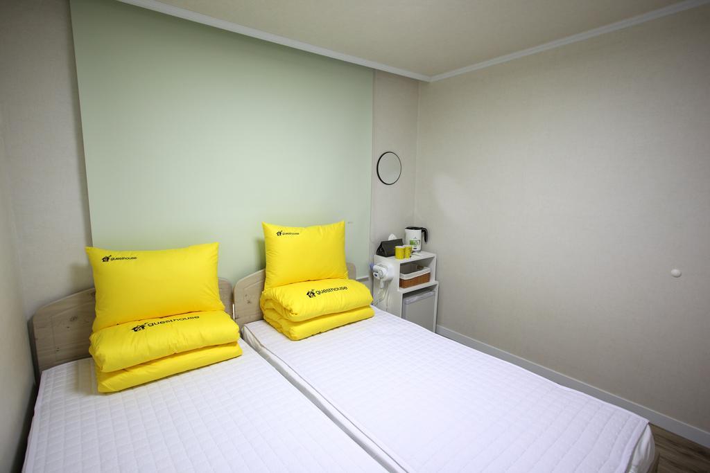 Guesthouse Dodam I Seoul Room photo